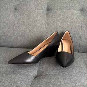 NWOT Naturalizer Wedge Leather Pointy Pumps, size 7.5